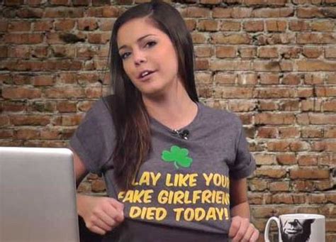 Sexy Internet Personality Katie Nolan Is About To Invade Your Tv Barnorama