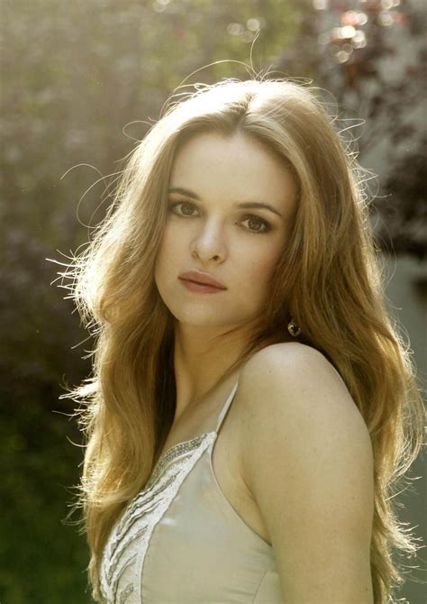 Danielle Panabaker As Caitlin Snow The Flash Danielle Panabaker