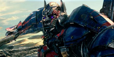 Bumblebee defends sam and his girlfriend mikaela banes from the decepticon barricade, before the other autobots arrive on earth. 14 more Transformers movies in the works, somebody please ...