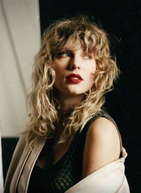 Taylor Swift Curly Hair Taylor Swift Bangs Taylor Swift News Long Live Taylor Swift Taylor