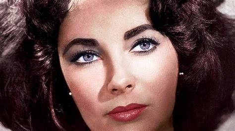 elizabeth taylor with her natural and radiant violet eyes elizabeth taylor eyes elizabeth