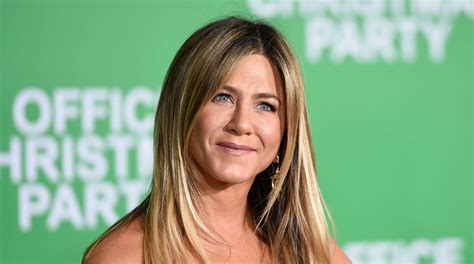 Jennifer Aniston Says One Rude ‘friends Guest Star Acted ‘above Being