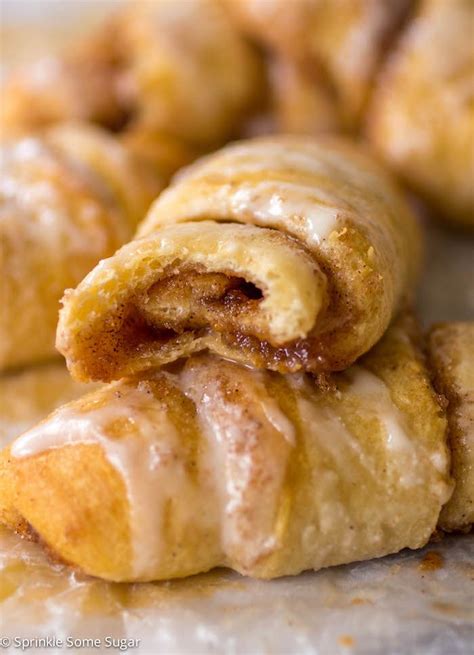 · place diced bacon on top of crescent rolls. Cinnamon Roll Crescents | Recipe | Crescent recipes, Food ...