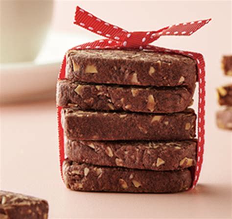 Bake with yen is best known for baking ingredients retail stores in malaysia that provide various baking classes, share the latest recipes baking techniques. Chocolate Almond Cookies - Bake With Yen