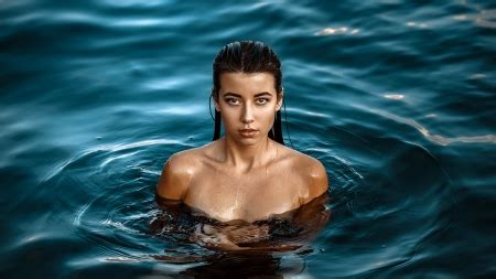 Beauty In The Water Models Female People Background Wallpapers On