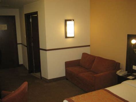 Stay in the heart of the knowledge village business zone, minutes from internet city technology park. Holiday Inn Express Dubai Internet City, Dubai, Vereinigte ...