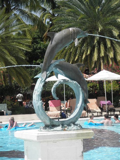 Adding any type of waterfall feature to your pools can make it even more appealing. Swimming Pool Water Fountain Design - HomesFeed
