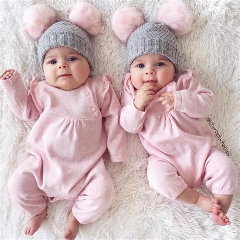 Pin By Nesh Montanez On Kids Twin Baby Girls Cute Baby Twins
