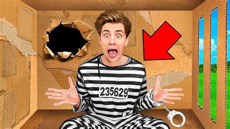 Box Fort Prison Escape Challenge Youtube