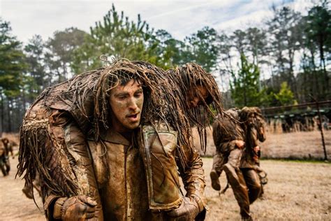 The Us Army Has Its First Active Duty Female Sniper We Are The Mighty