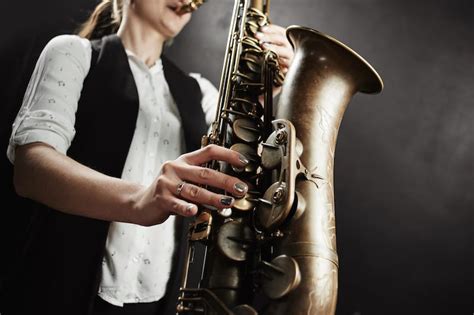 14 Of The Greatest And Most Famous Female Saxophone Players