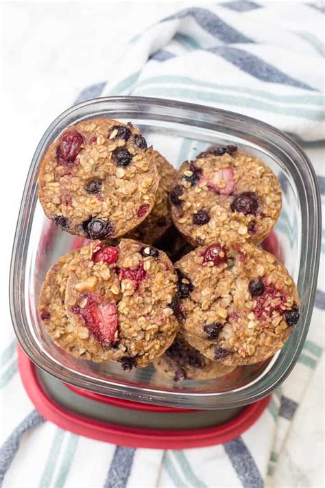 Mixed Berry Baked Oatmeal Cups Like Muffins Healthy Liv