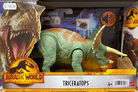 Jurassic World Dominion Roar Strikers Triceratops Hdx34 Uk