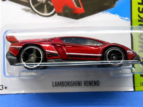 2013 Hot Wheels Hw Lamborghini Veneno Rojo Hw Workshop 6000 En