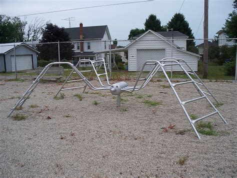 Oh Attica Playground 3 Spider Jungle Gym At A Playground Flickr