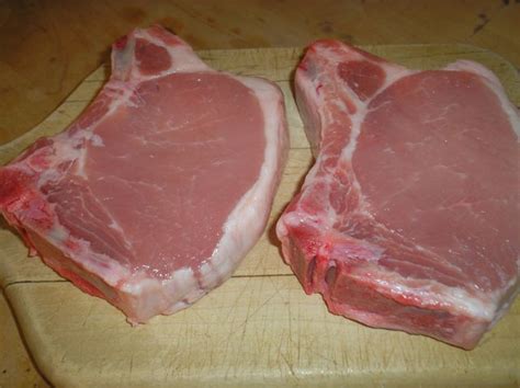 How to bake pork chops? The Briny Lemon: Grilled Pork Chops and Broccolini with ...