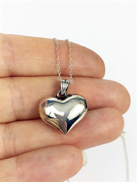 Vintage 925 Sterling Silver Puffy Small Heart Shaped Pendant Necklace