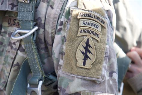 Tabs Of The United States Army Sapper Airborne And Ranger Special