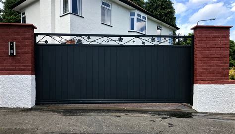 Automatic Aluminium Cantilever Sliding Gate Installed In Edinburgh