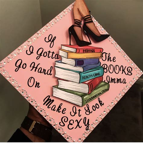 Graduationcaps Pinterestdee Graduation Look Nursing School Graduation Graduation Cap Designs