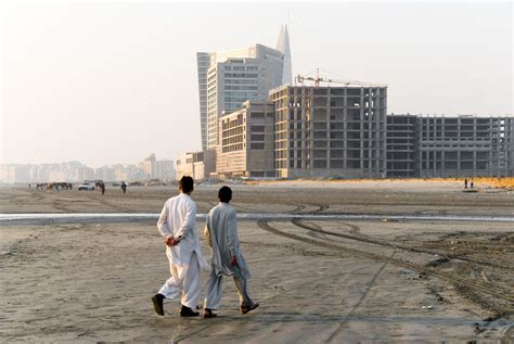 Clifton Beach Karachi Pakistan Looking Toward Dolmen Cit Flickr