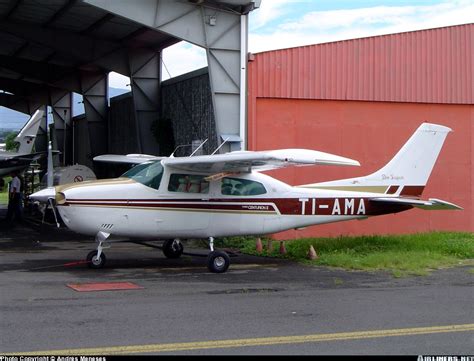 Cessna T210m Turbo Centurion Ii Untitled Aviation Photo 0688501