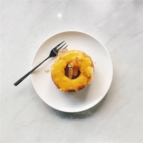 You will find salted egg pastry, salted egg cake, salted egg yolk cookies. #CheatDayEats: Salted egg desserts | Buro 24/7 MALAYSIA