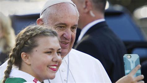 Millennials Connect With Pope Francis On Social Media Cbs News