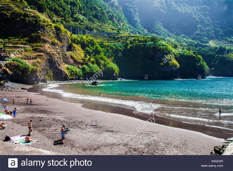 Jump to navigation jump to search. Madeira Insel, schwarzen Strand in Seixal Stockfoto, Bild ...