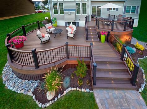 Two Level Deck With Curves Amazing Trex Deck Designs By Amazing