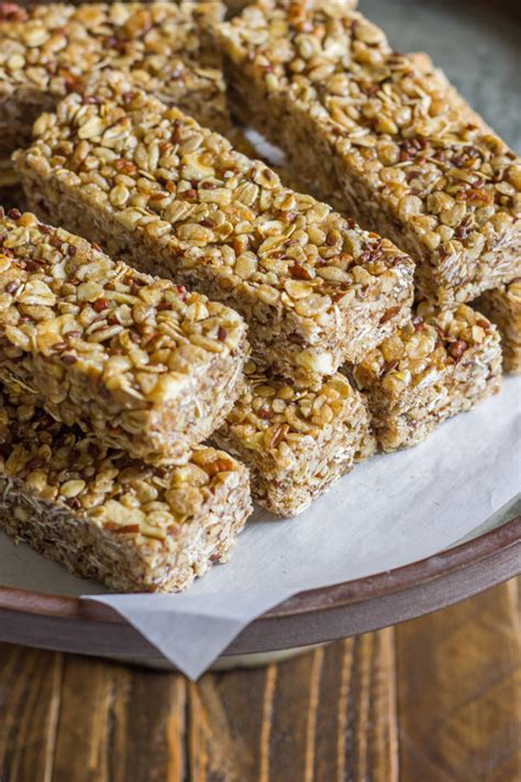 Recipe by pinch of yum. Healthy Chewy Apple Cinnamon Granola Bars - Lovely Little ...