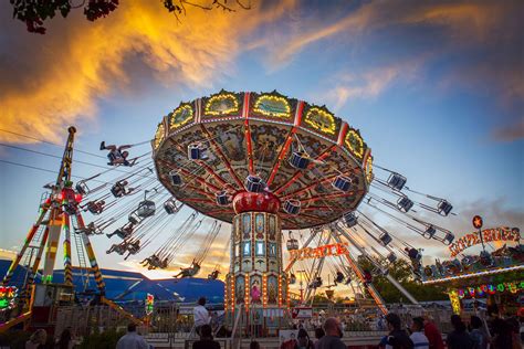 this looks like the time of day that i love to go down to the midway at the state fair of texas