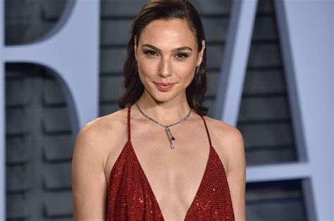 Gal Gadot Says Filming On Wonder Woman 1984 Has Wrapped
