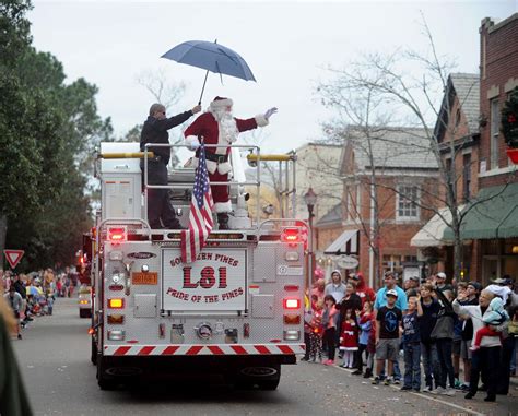 Photos Christmas Parade In Southern Pines Gallery