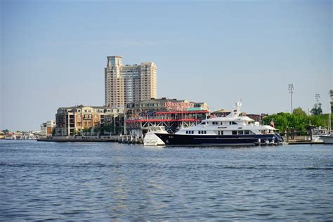 Baltimore Inner Harbor Boat Editorial Photo Image Of Hotel Green