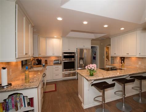 Starmark Ivory Cream Cabinets With Cambria Bradshaw Wood