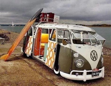 10 Iconic Hippie Vans Photos