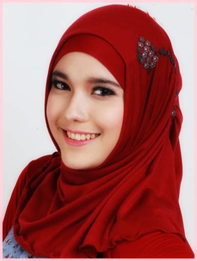Berbagai Model Jilbab Nurtitikdanicha