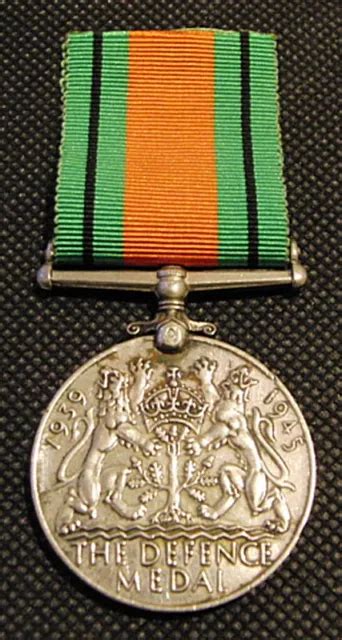 Original British Ww2 The Defence Medal 1939 1945 Full Size Ribbon 3