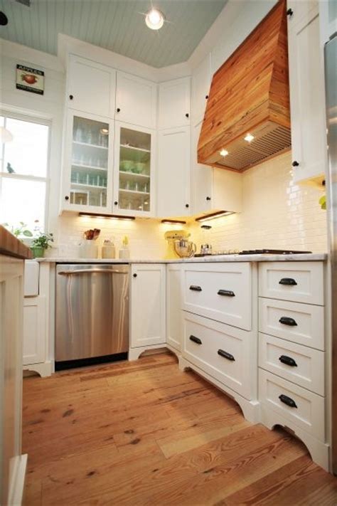 Range hoods are a necessary part of your kitchen set up. Custom reclaimed wood hood range | | Kitchen | Pinterest ...
