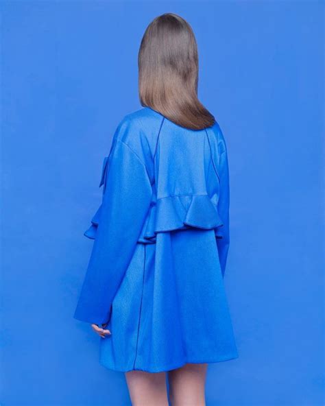 A Photographic Study In Blue Blue Fashion Colorful Fashion Fashion