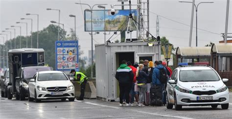 Grund für die maßnahme von poliz. Unmut über Grenzregime und "Staatsquarantäne" in der ...