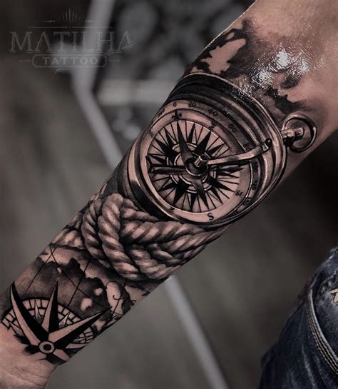 Tattoo Bússola Realista Tatuagem No Antebraço Black And Grey Compass