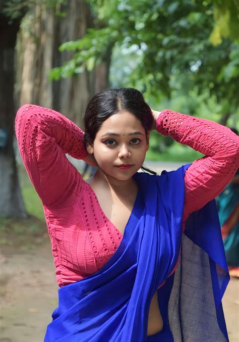 sexy women in saree dhaka