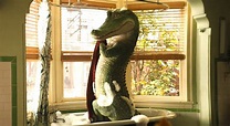 Javier Bardem hat ein singendes Krokodil im Teaser zu "Lyle - Mein ...