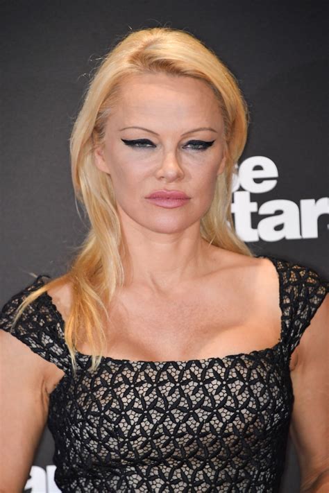 Pamela Anderson Danse Avec Les Stars Photocall In Paris Celebmafia