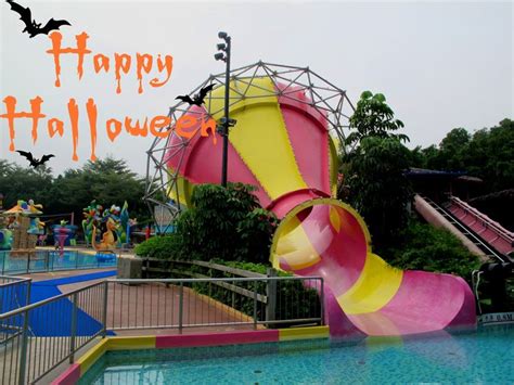 Waterpark Happy Halloweentrick Or Treat Water Slides Water Park