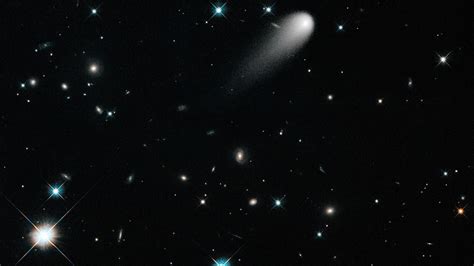 Sciencefriday Hubble Captures Breathtaking Image Of Comet Ison One Of