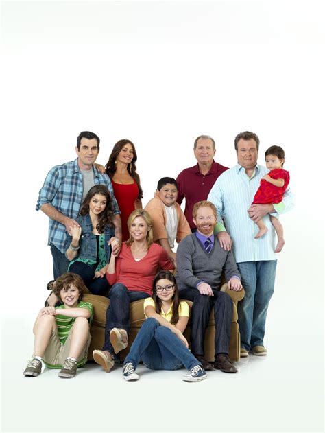 Modern Family - Season 2 Promo | Modern family episodes, Modern family