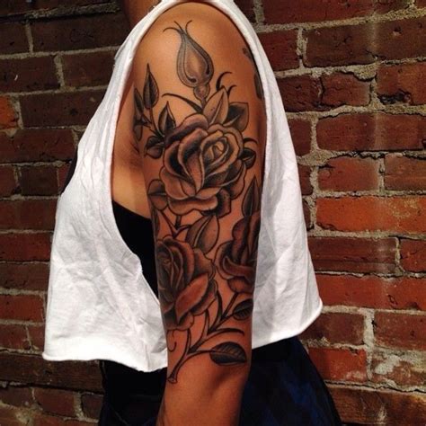 Half sleeves tattoos are now in trend, mostly those people who have large biceps are going for large kinds of tattoo designs on their half sleeve. Roses half sleeve tattoo | Girls with sleeve tattoos, Half ...